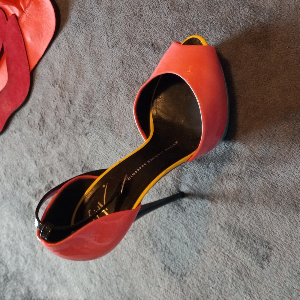 Guissepe zanotti sandals